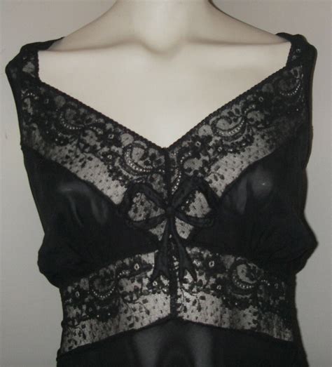 Vintage 1950s Negligee Lingerie Gown Nightgown Bridal Gem