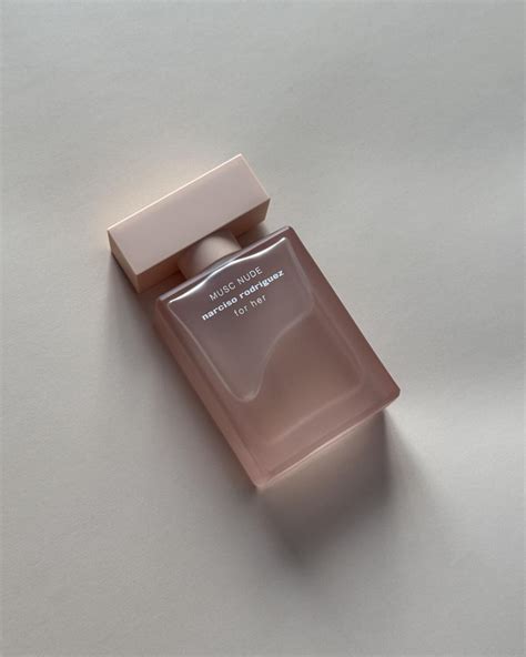 Narciso Rodriguez For Her Musc Nude Narciso Rodriguez аромат новый аромат для женщин