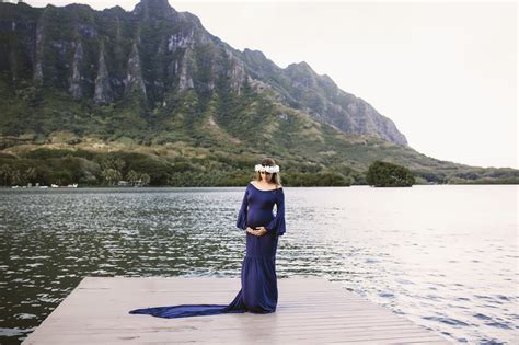 Maternity Session at Secret Beach, Kualoa Ranch, Kaneohe | Hawaii
