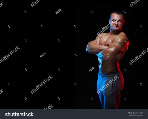 Male Bodybuilder Athlete Naked Torso Posing Stock Photo 527211337 Shutterstock