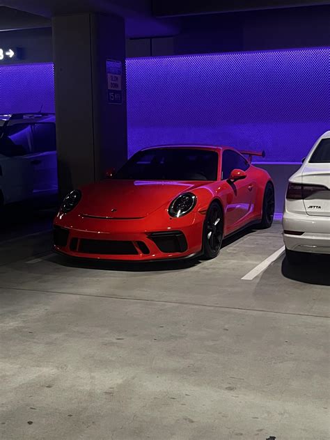 Damn She Looks Good Rporsche
