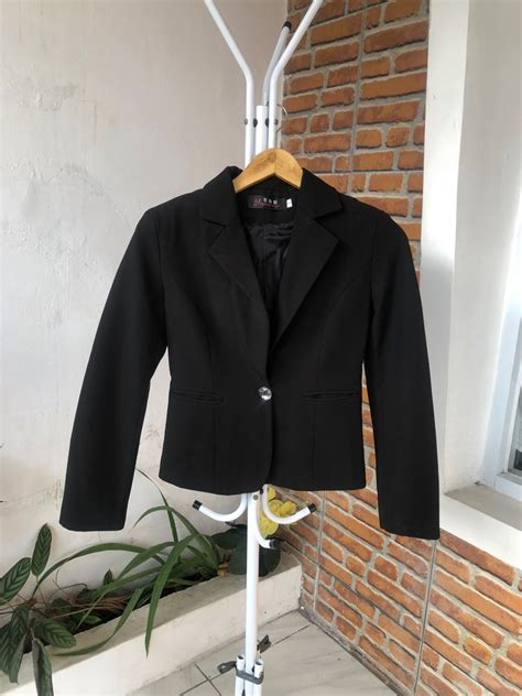 Blazer Hitam Full Furing Fesyen Wanita Pakaian Wanita Baju Luaran Di