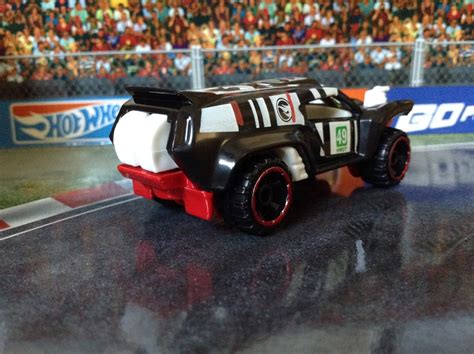 Julian S Hot Wheels Blog Dune Crusher Q Case Regular Treasure Hunt Hw Daredevils