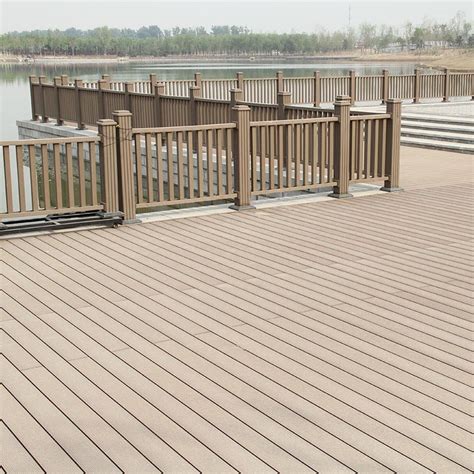 WPC Outdoor Composite Decking China Factory Price