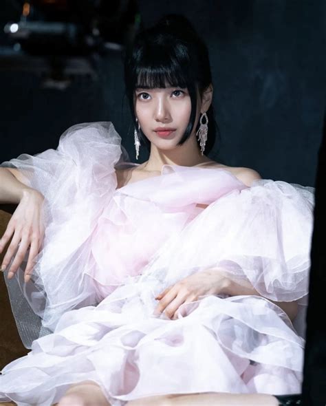 Suzy nữ chính phim Hàn hot nhất hiện nay mặc gì mà trẻ ra chục tuổi khí chất thăng hạng