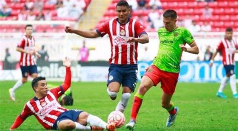 Varias altas y bajas en la convocatoria de Chivas para visitar Juárez