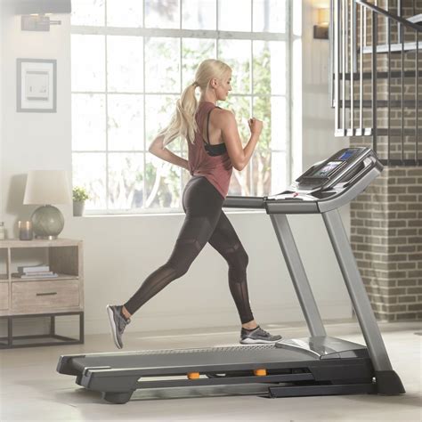 Беговая дорожка для дома Svensson Body Labs. Арендуйте в FitSharing
