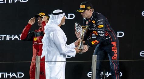 Max Verstappen Claims Winner S Trophy At F1 Etihad Airways Abu Dhabi