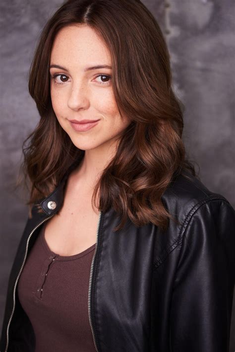 8 Hot Sexy Cayla Brady Bikini Pics