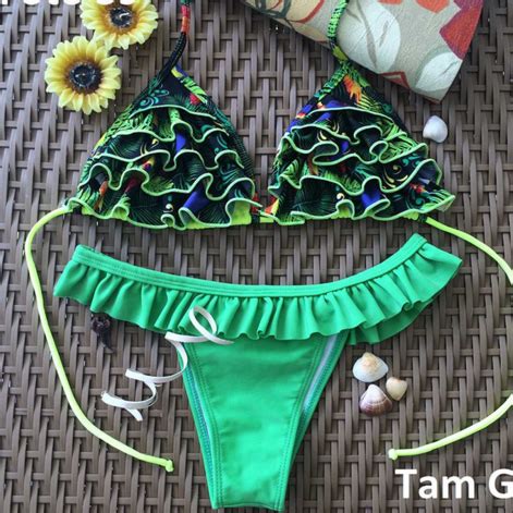 Ruffled Halter Neck Bikini Set On Luulla