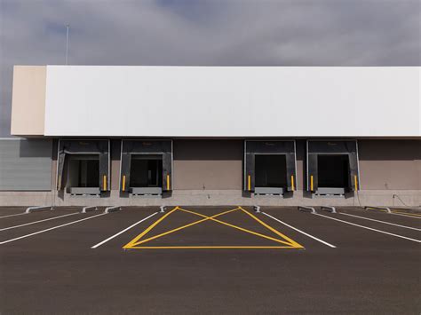 soluciones-industriales-para-la-carga-y-descarga-de-mercancías - INGENUT