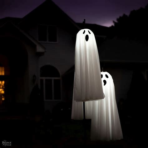 Hanging Ghosts For Trees