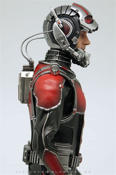 Toyhaven Review Ii Hot Toys Th Ant Man Collectible Figure With Paul Rudd As Scott Lang