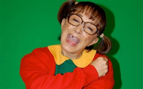 Actriz de la Chilindrina se luce en bikini a sus años