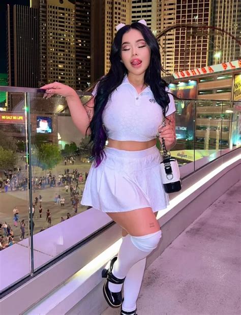 Alva Velasco Curvy Brunette OnlyFans Alvajay Review Leaks Nudes Videos CreatorLovers