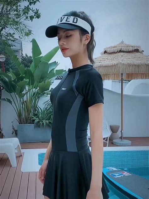 Women One Piece Swimsuit Simple Sports Dress Swimsuit Conservative Hot Spring Slimmer Swimsuit