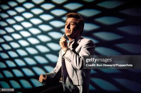 211 Des Oconnor Show Stock Photos High Res Pictures And Images
