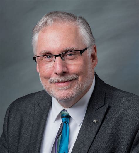 Max Benjamin Md at Lucile Hart blog