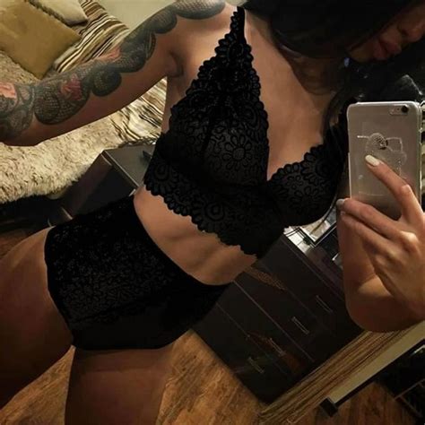 Ensemble lingerie Ensemble de soutien gorge en dentelle ajouré Sexy culotte en dentelle Bandage