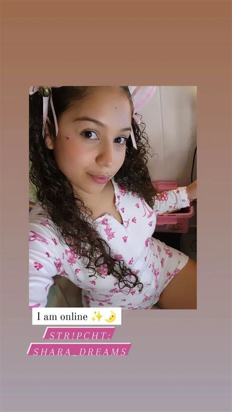 ONLINE IN STRIPCHAT GUYS 5 Nude Pics XHamster