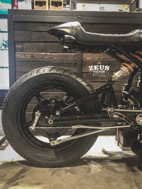 Hell Kustom : Yamaha XV1100 By Zeus Custom