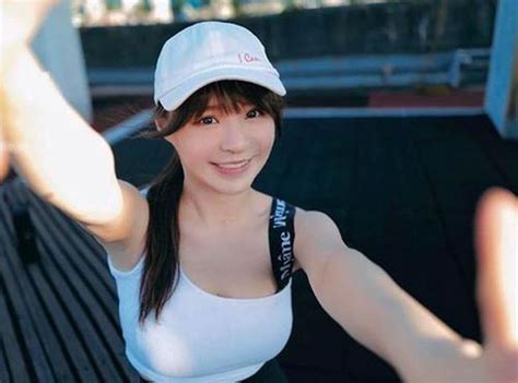 Hot girl mặt học sinh thân hình phụ huynh diện đồ ngủ cũng gây sốt Phong cách sao Việt Giải Trí