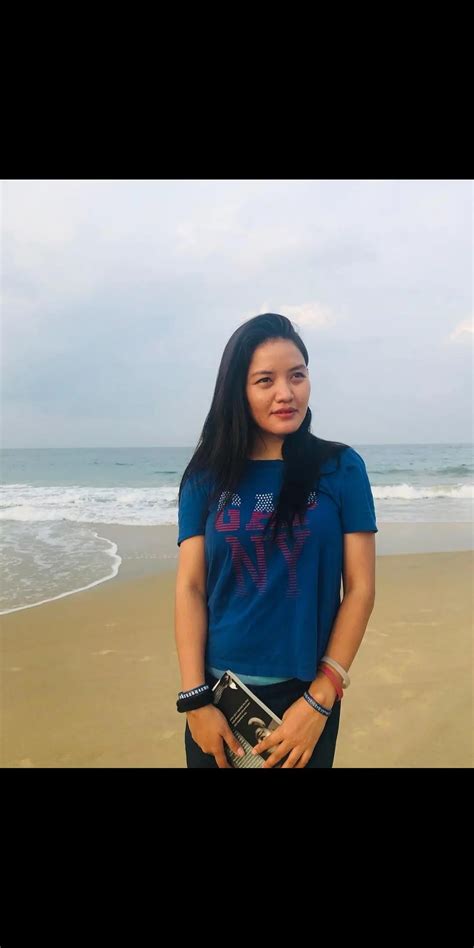 Any Bbc In The Uk Who Wants To Fuck My Asian Wife Serious Guys Only Dm Me And I Ll Give You