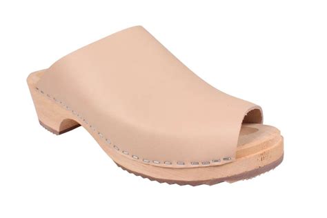 Berit Low Open Toe Clogs In Nude Leather Lotta From Stockholm