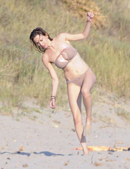 Naked Kira Miró Added 07 19 2016 by TurTun