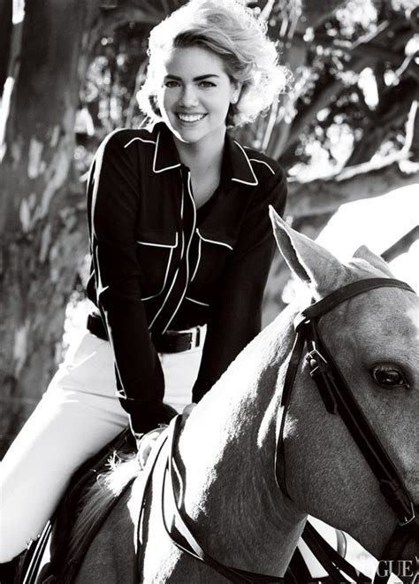 The Hot Mess Corner Blog De Belleza Moda Y Tendencias Vuelven Las Curvas Kate Upton