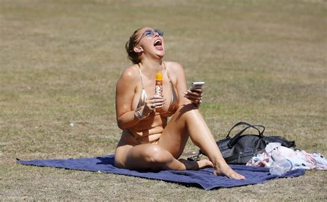 Aisleyne Horgan Wallace Covered Nakedness On The Beach Hot Photos The Fappening