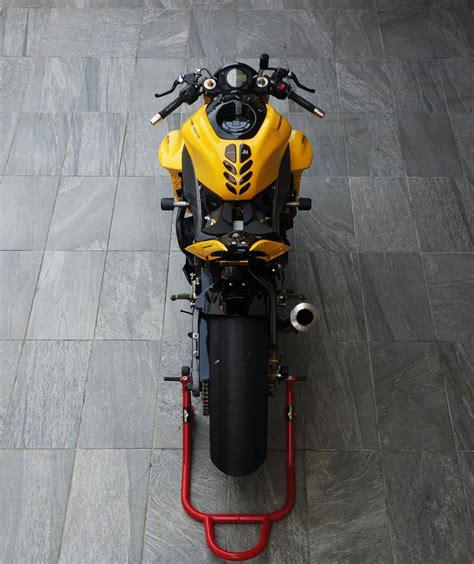 ZX 10R Hyper Naked RocketGarage Cafe Racer Magazine