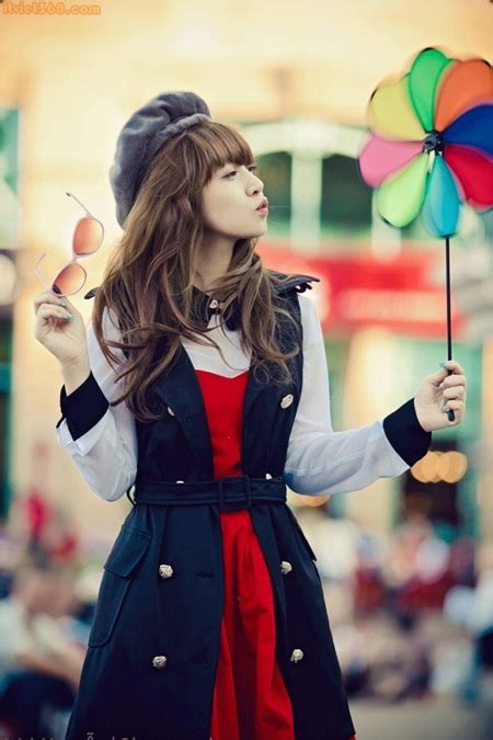 Hình ảnh hot girl Hoàng Mây xinh đẹp như búp bê