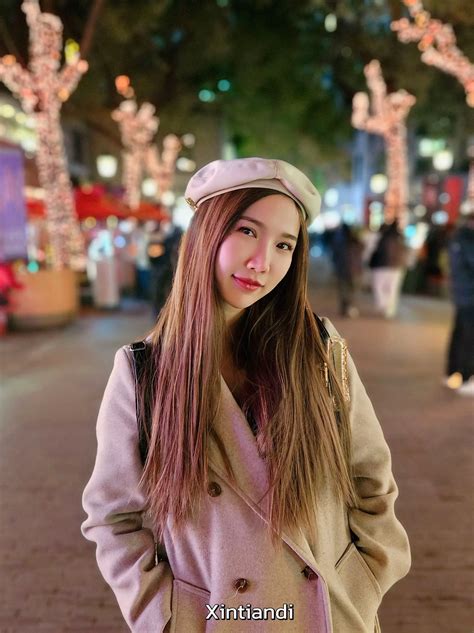 Shanghai Day Landmark Babe Mild Lemon