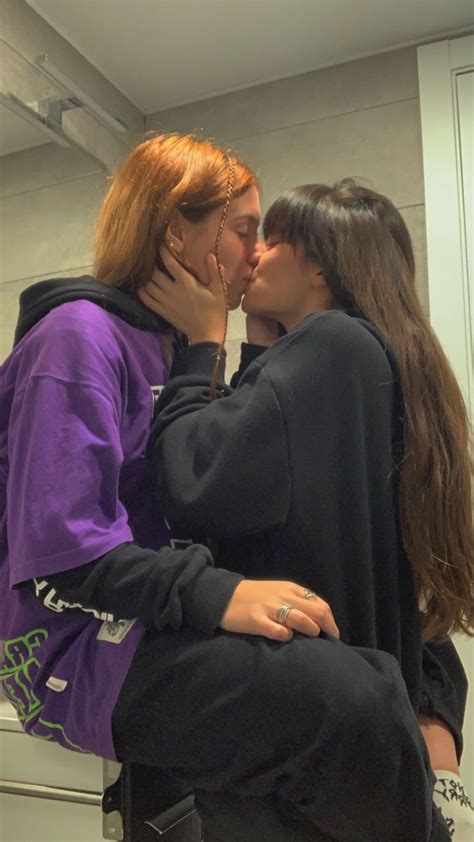 Cute Lesbian Couples Lesbian Pride Lesbian Love Girl And Girl Want A Girlfriend Teen