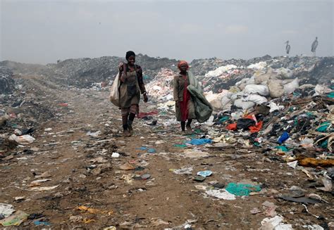 Kenya Imposes World S Toughest Law Against Plastic Bags Ibtimes India