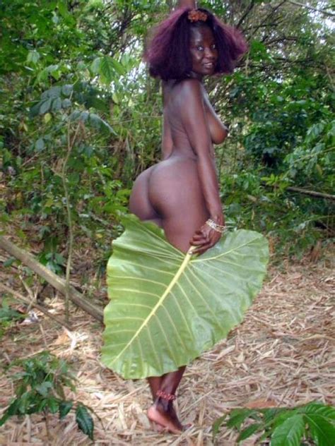 Ebony Girl Show Pussy Erotic Photos