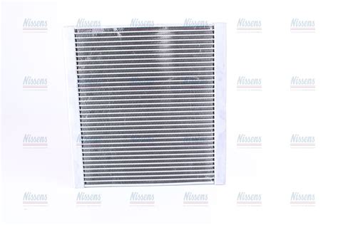 Купить Радиатор испаритель (эвапоратор) NISSENS 92353 в Минске