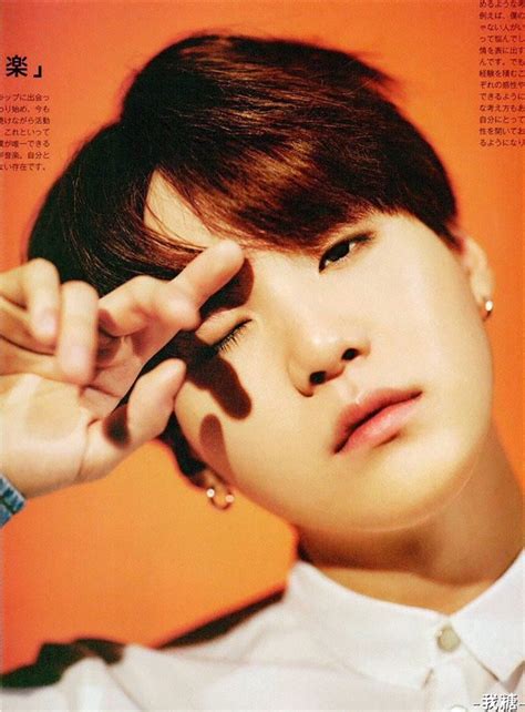 Bts Sugas Signature Pose Just Got Even Sexier — Koreaboo Suga Bts