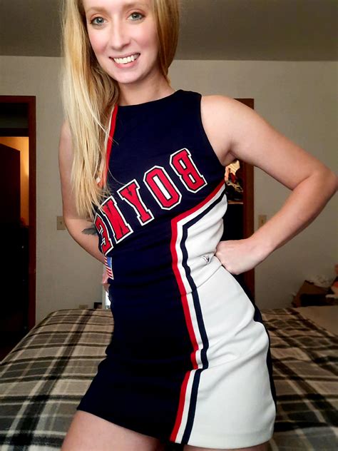 When You Find Your Varsity Cheerleading Uniform And It Still Fits I M Now R Milf