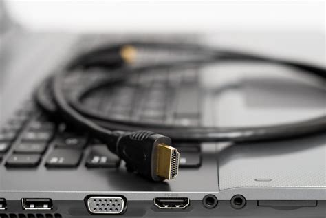 Телевизор не видит ноутбук через HDMI: причины неполадки и способы ее ...