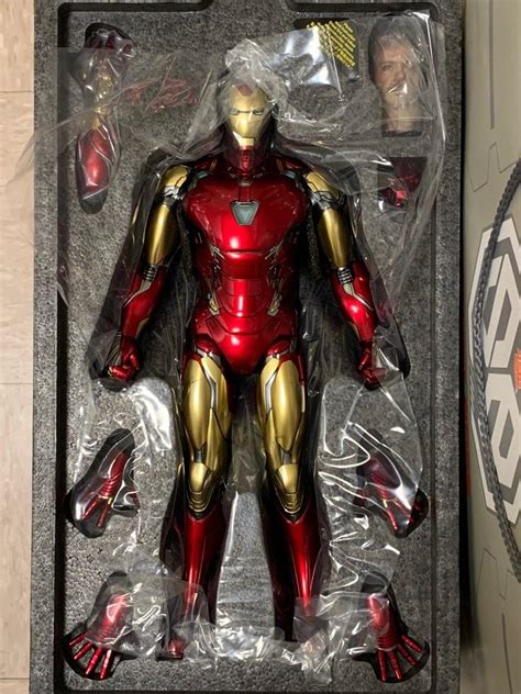 Hot Toys Iron Man Mk Mk Rescue Carousell