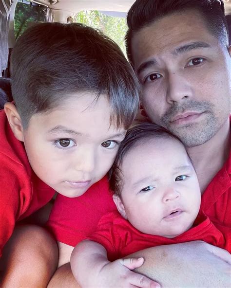 Portraits Of Hot Daddy Erick Iskandar When Babysitting Baby Aizen