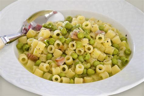 Pasta E Piselli La Ricetta Tradizionale Napoletana Buona E Cremosa