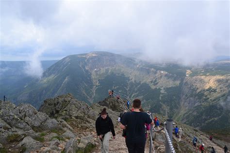 Śnieżka - perełka Karkonoszy - places2visit.pl