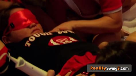 Swinger Amateur Guy Sucks Babe S Big And Juicy Nipples In A Dice Game