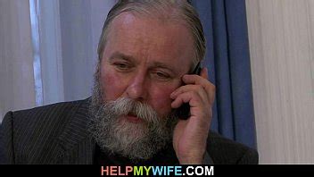 Extraño se folla a su sexy esposa por dinero XVIDEOS