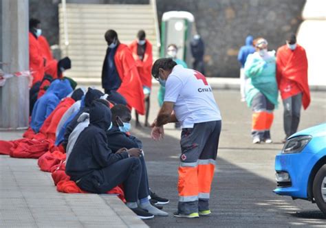 Más De 160 Migrantes Llegan Por Sus Propios Medios A El Hierro