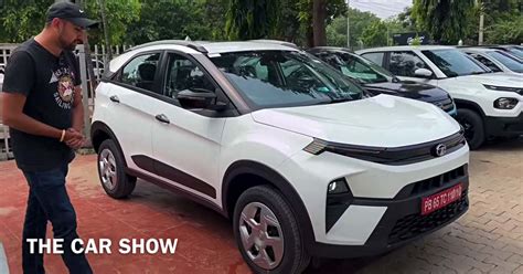 Tata Motors Nexon Facelift Sub Compact Suv Second Base Pure S