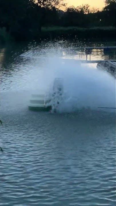 Аэраторы на водоёме, 4х и 8ми лопастной - YouTube